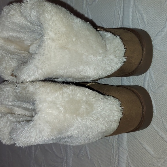 🥳💝HOST PICK🥰G by Guess Allio boots - Picture 4 of 11